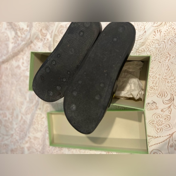 Off White Woman’s Industrial Pool Slides - Picture 3 of 7